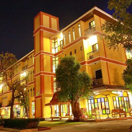 Boonme Heritage Phitsanulok Exterior photo